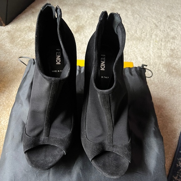 Fendi mesh and suede booties, gently used - Picture 4 of 14